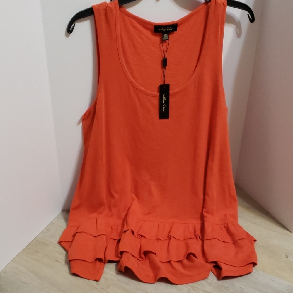 Melissa paige Sleevless ruffle bottom top